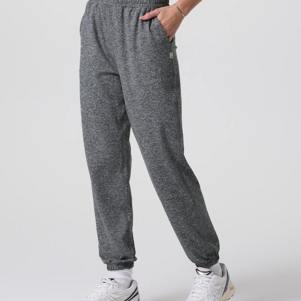 Vuori Boyfriend Sweatpant Dreamknit Joggers Heather Grey Women’s XS